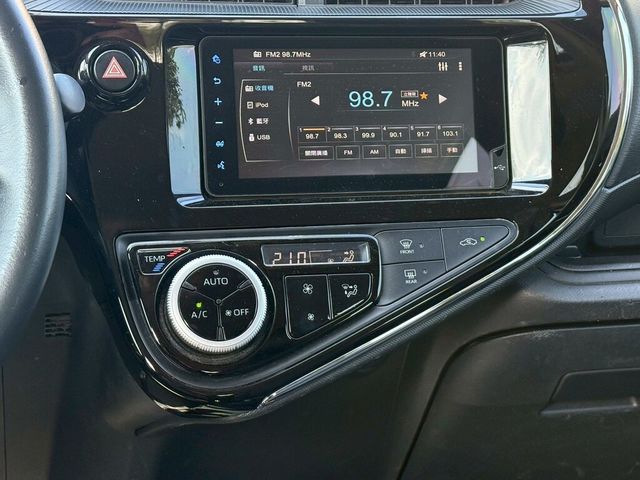 TOYOTA豐田 PRIUS C  第11張相片