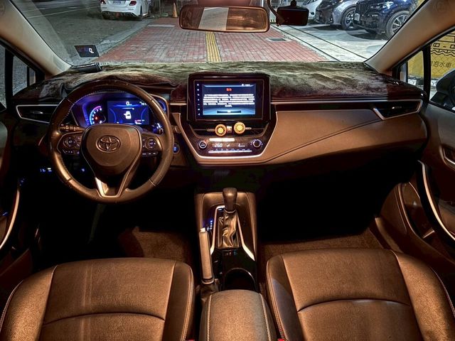 TOYOTA豐田 ALTIS  第6張相片