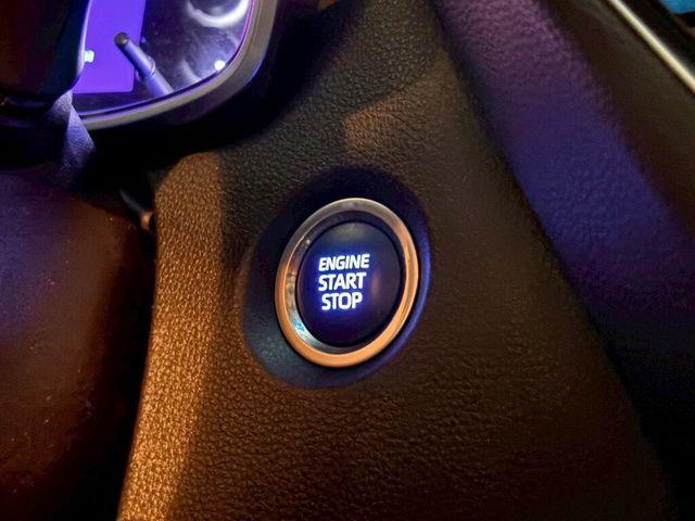 TOYOTA豐田 ALTIS  第8張相片