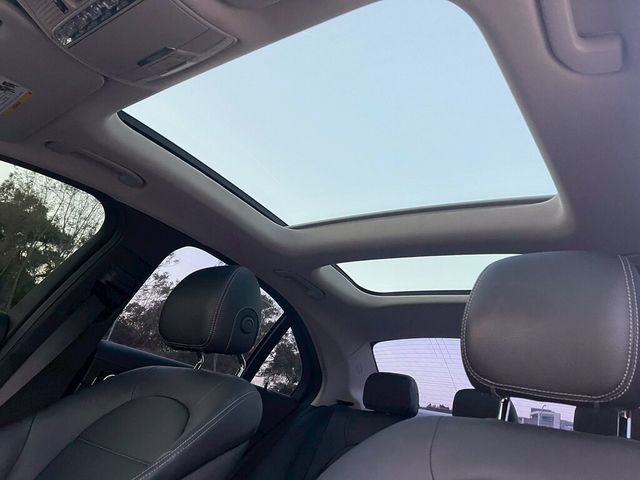 M-BENZ賓士 C300  第15張相片