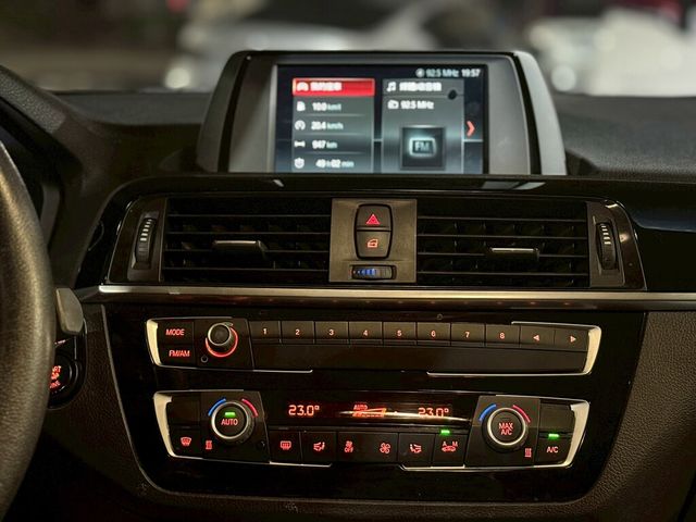 BMW寶馬 118I  第8張相片