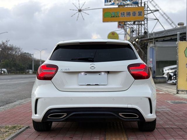 M-BENZ賓士 A180  第3張相片