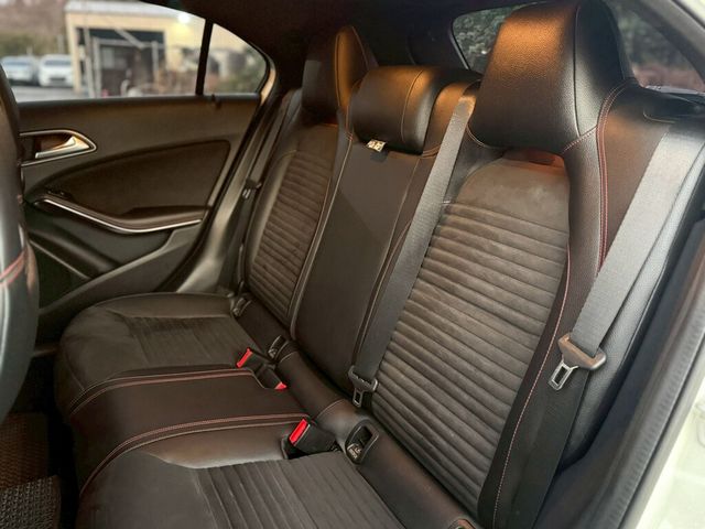 M-BENZ賓士 A180  第14張相片