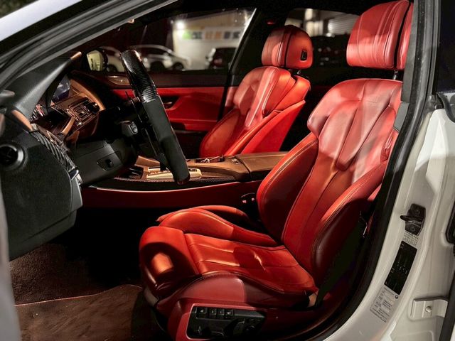 BMW寶馬 M6 GRAN COUPE  第15張相片