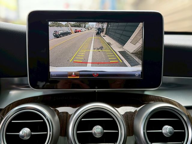 M-BENZ賓士 GLC300  第10張相片