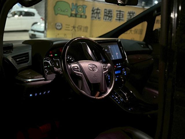 TOYOTA豐田 ALPHARD  第7張相片