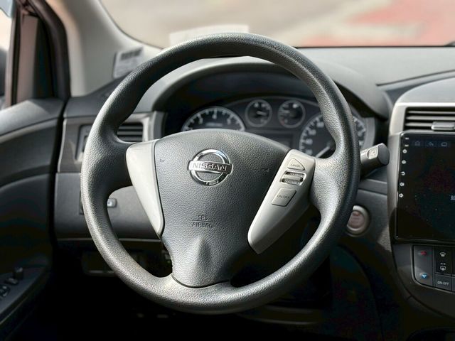 NISSAN日產 TIIDA  第4張相片