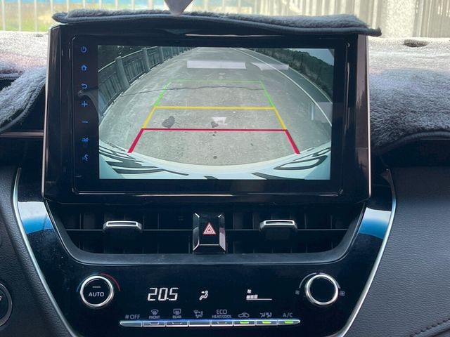 TOYOTA豐田 COROLLA ALTIS HYBRID  第13張相片