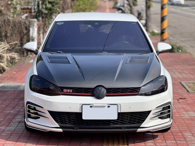 VOLKSWAGEN福斯 GOLF GTI  第2張相片