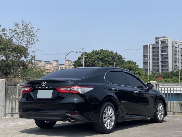 TOYOTA豐田 CAMRY  第2張相片