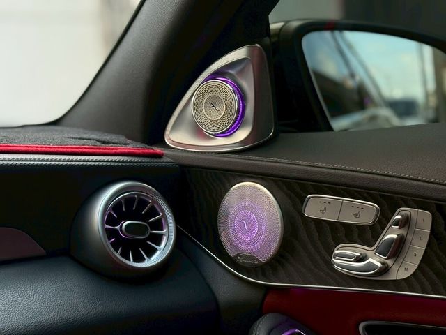 M-BENZ賓士 C300  第8張相片