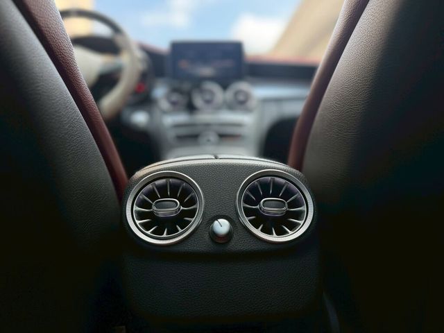 M-BENZ賓士 C300  第15張相片