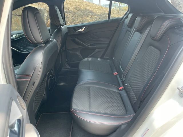 FORD福特 FOCUS  第19張相片