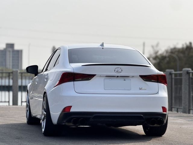 LEXUS凌志 IS 300  第3張相片