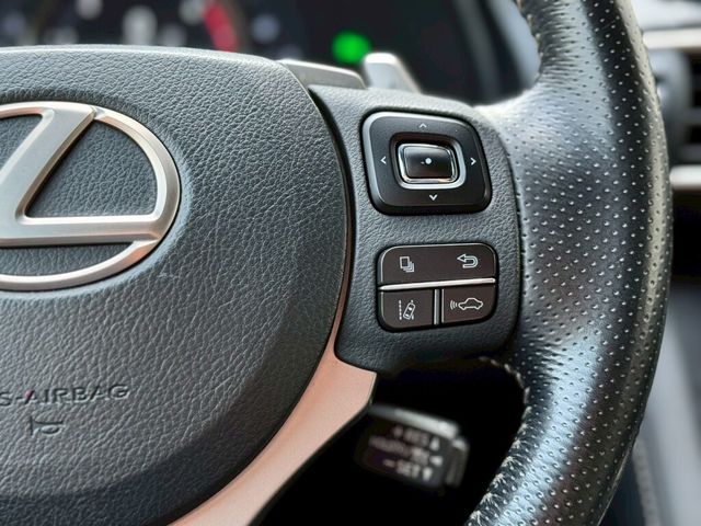 LEXUS凌志 IS 300  第9張相片