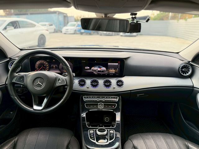 M-BENZ賓士 E200  第4張相片