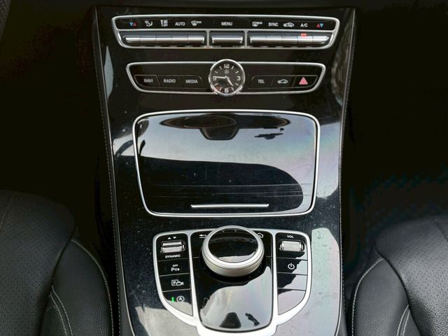 M-BENZ賓士 E200  第12張相片