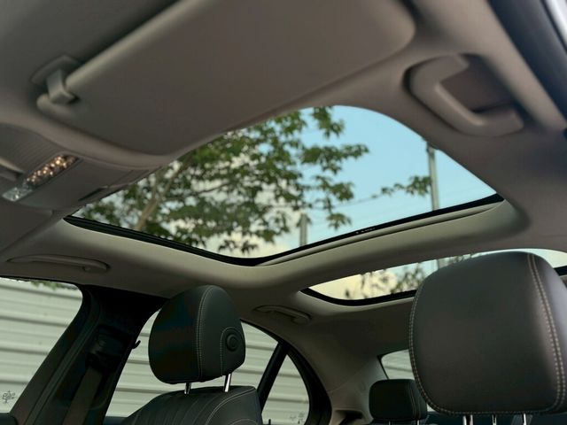 M-BENZ賓士 E200  第15張相片