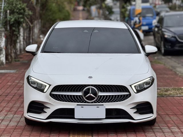 M-BENZ賓士 A180  第2張相片