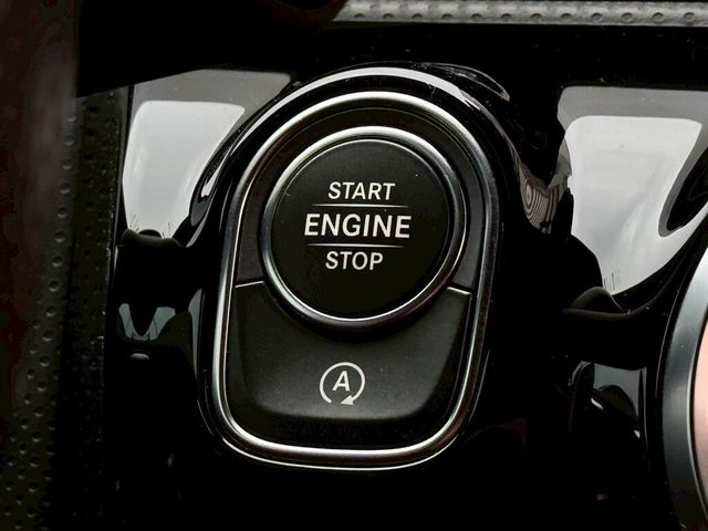 M-BENZ賓士 A180  第8張相片