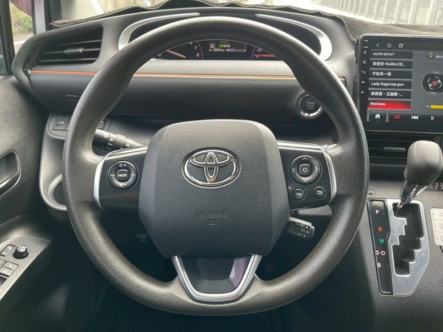 TOYOTA豐田 SIENTA  第7張相片