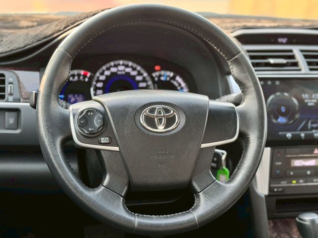 TOYOTA豐田 CAMRY  第6張相片