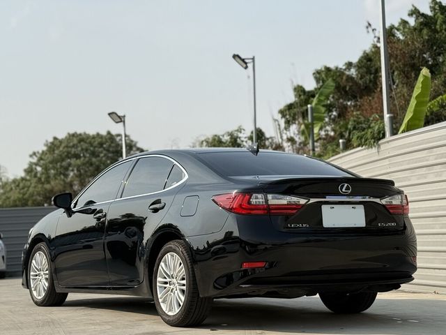 LEXUS凌志 ES200  第2張相片