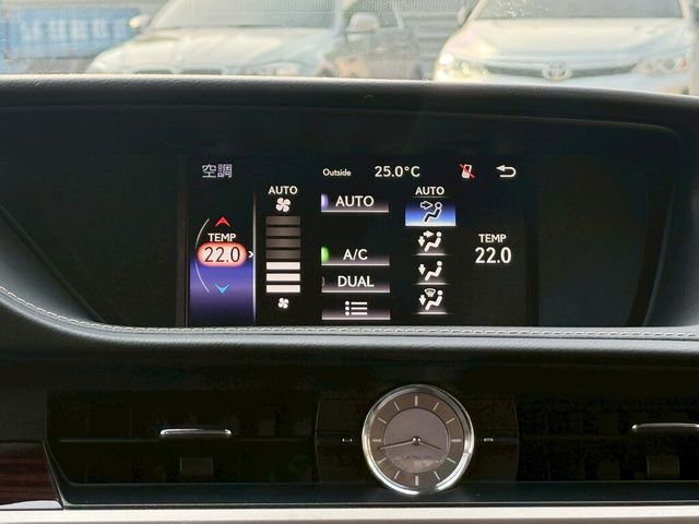 LEXUS凌志 ES200  第10張相片