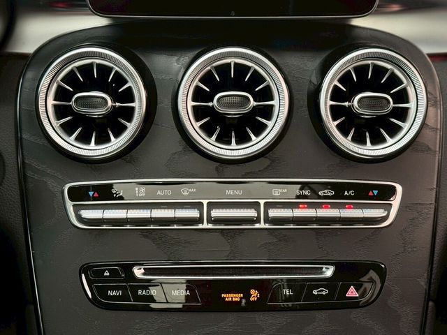 M-BENZ賓士 GLC300  第10張相片