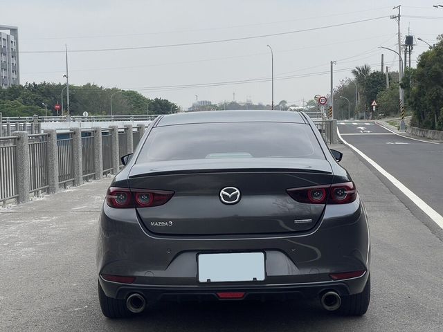 MAZDA馬自達 MAZDA 3  第3張相片