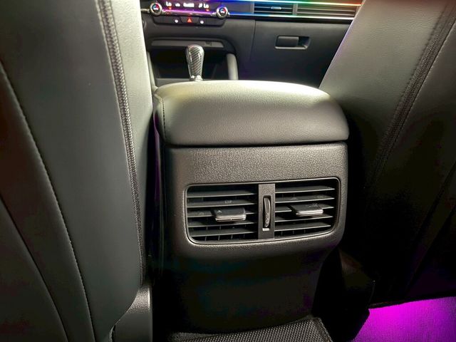 MAZDA馬自達 MAZDA 3  第17張相片