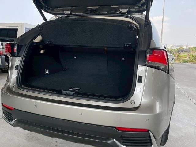 LEXUS凌志 NX200  第17張相片