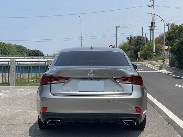 LEXUS凌志 IS 300  第3張相片
