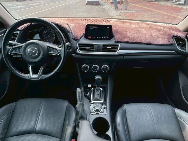MAZDA馬自達 MAZDA 3  第5張相片