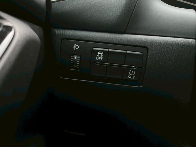 MAZDA馬自達 MAZDA 3  第9張相片