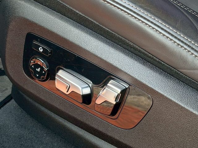 BMW寶馬 X6  第14張相片