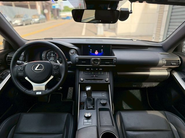 LEXUS凌志 IS 300  第6張相片