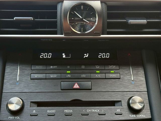LEXUS凌志 IS 300  第16張相片