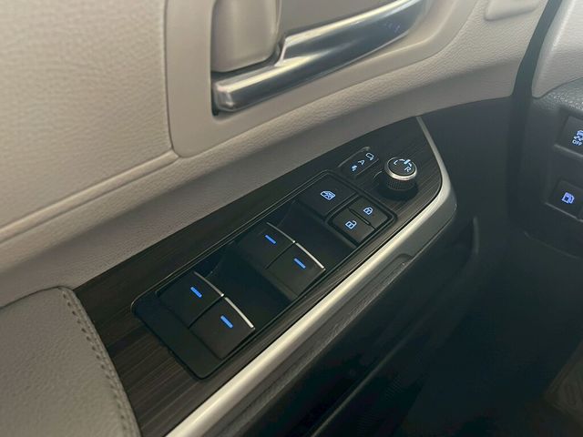 TOYOTA豐田 SIENNA  第10張相片
