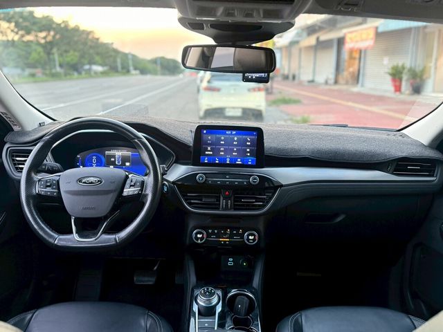 FORD福特 KUGA  第4張相片