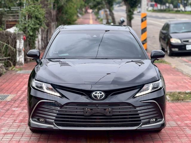 TOYOTA豐田 CAMRY  第2張相片