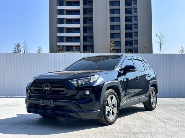 TOYOTA豐田 RAV4  第1張相片