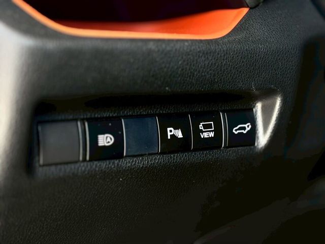 TOYOTA豐田 RAV4  第8張相片