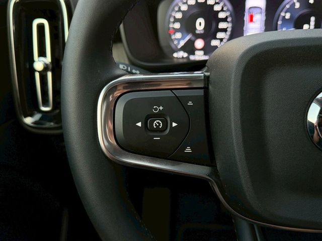 VOLVO富豪 XC40  第6張相片