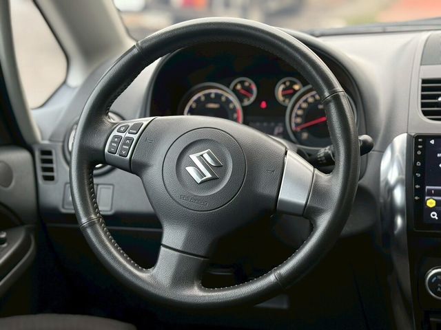 SUZUKI鈴木 SX4  第4張相片
