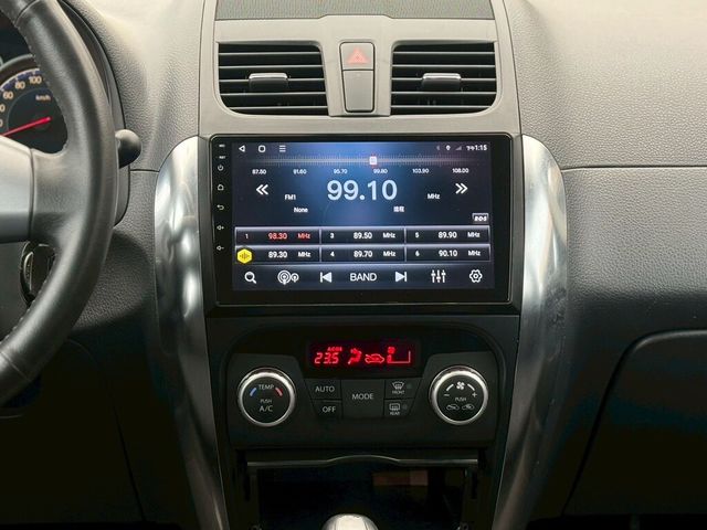 SUZUKI鈴木 SX4  第9張相片