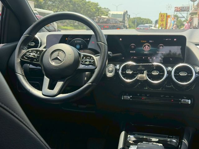M-BENZ賓士 B180  第8張相片