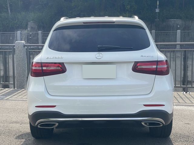 M-BENZ賓士 GLC300  第3張相片