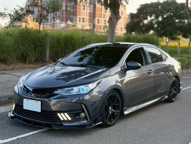 TOYOTA豐田 ALTIS  第1張相片