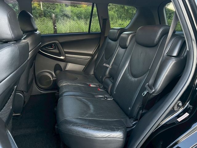 TOYOTA豐田 RAV4  第15張相片